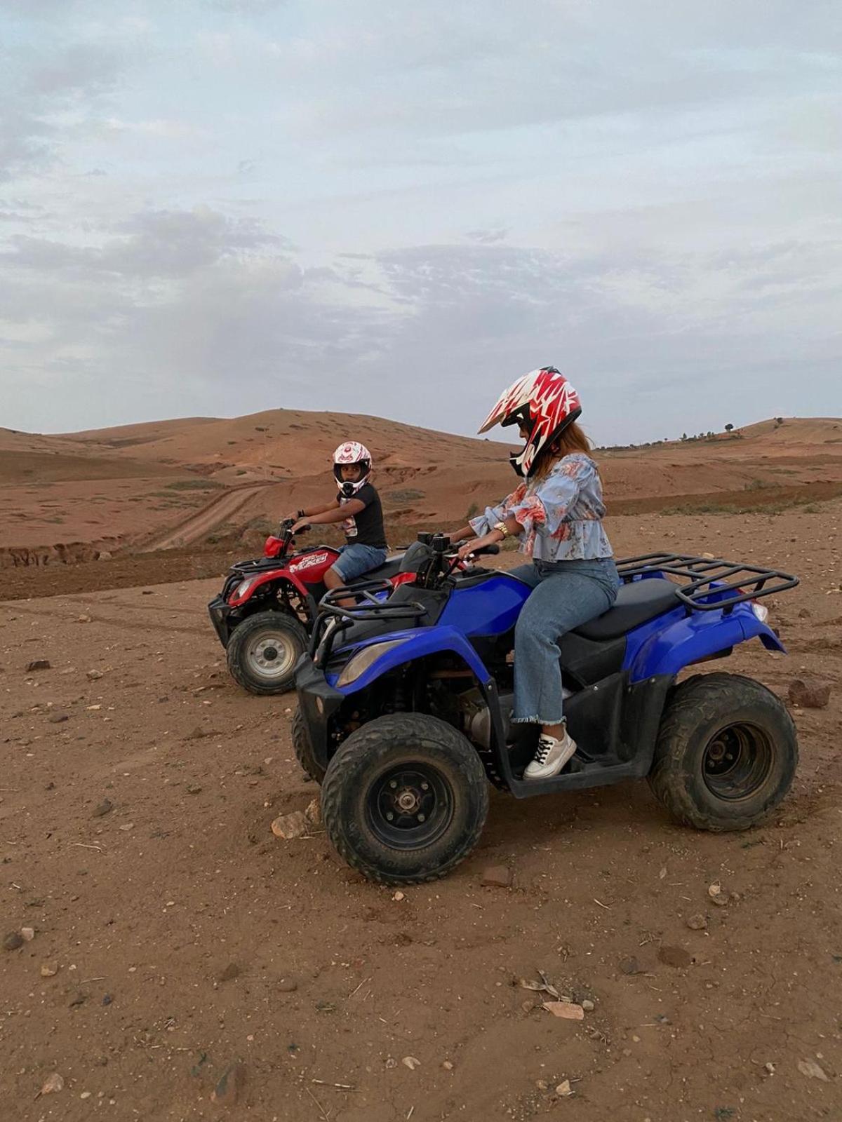 Les Cavaliers Chez Yassine Villa Marrakesh Exteriör bild
